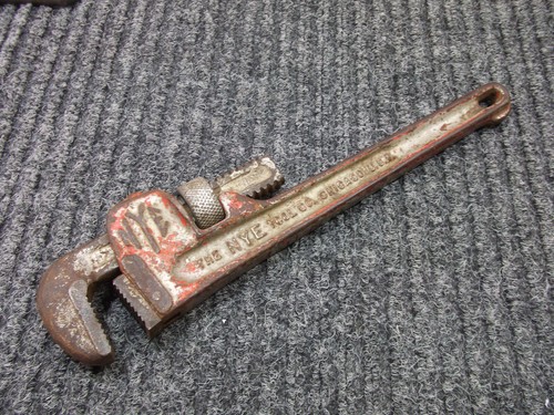 Llave mono tubo vintage NYE Tool Company 14" hecha en EE. UU. NYE Tool Co Chicago, IL - Imagen 1 de 2