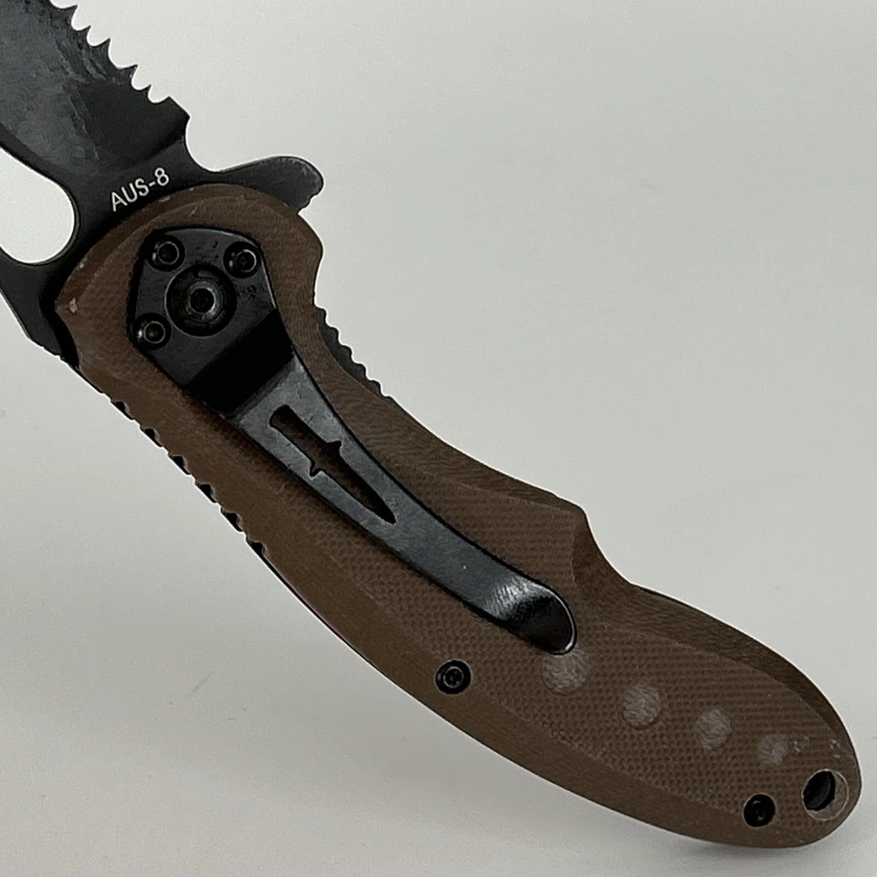 Cuchillo táctico de titanio Camillus Carbonitrude mango marrón bloqueo hoja negra Foto 4 de 4