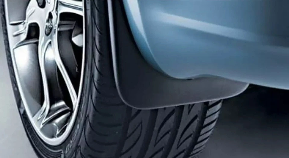 JUEGO DE 4 PROTECTORES CONTRA SALPICADURAS DE GOMA DE PLÁSTICO SCION TC 05-10 ORIGINALES Foto 2 de 3