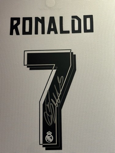 Cristiano Ronaldo signed Real Madrid 2015/16 shirt ICONS A1 CR7 - Picture 12 of 18