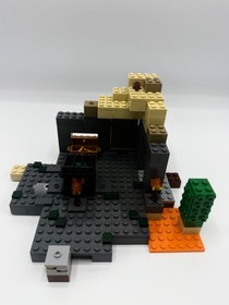 LEGO MINECRAFT -21119 The Dungeon -853610 Pack -21123 Iron Golem - 100% Complete