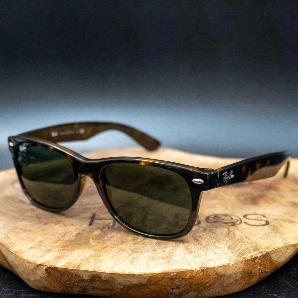 Ray-Ban New Wayfarer Sunglasses RB2132 902 Brown Tortoise Frame Authentic - Image 1 of 4