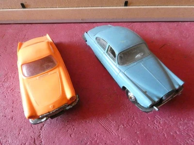 JOUETS ANCIENS LOT DE 2 VOITURES DE COURSE EN PLASTIQUE ECH 1/43 DONT UNE NOREV - Photo 1/4