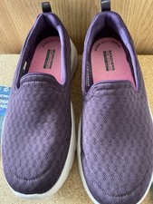 Skechers GO WALK Flex slip-on In Plum With Goga Mat Technology Size UK 3.5