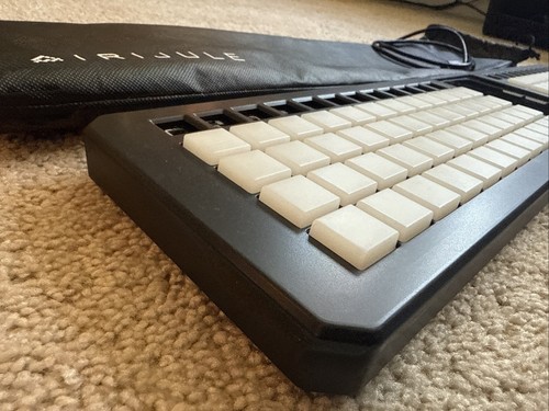 TheoryBoard by Irijule – MIDI Controller for Chords & Scales – Barely Used - Picture 4 of 11