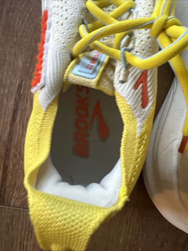 Zapato para correr Brooks Glycerin StealthFit 22 para mujer 10 Cyber/Vermillion/SeedPearl Foto 4 de 4