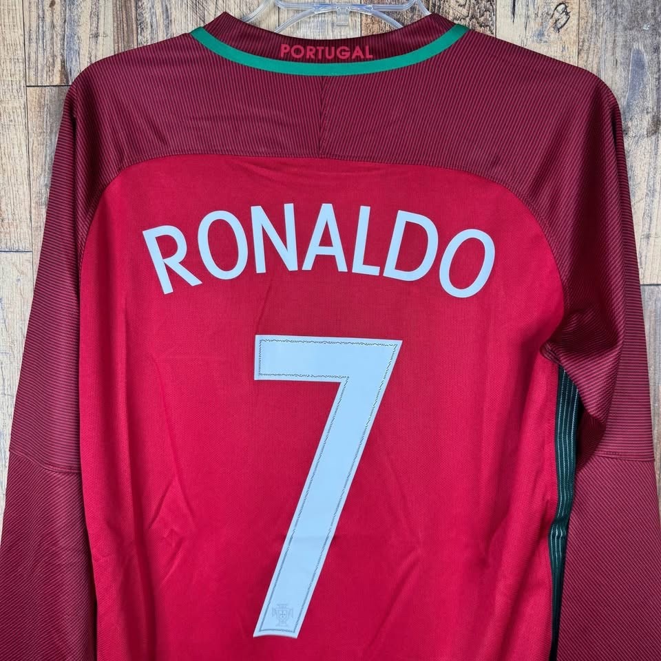 Portugal 2018 Home Long Sleeve Soccer Jersey Men's M RONALDO #7 | eBay
