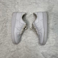 Nike Air Force 1 '07 Low Triple White Sneakers Mens Size 9.5 Shoes CW2288-111