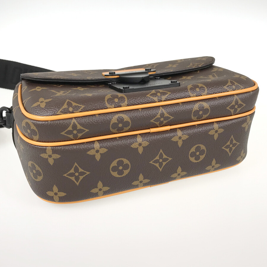 LOUIS VUITTON Monogram Macassar S Lock Messenger M46688 Shoulder 