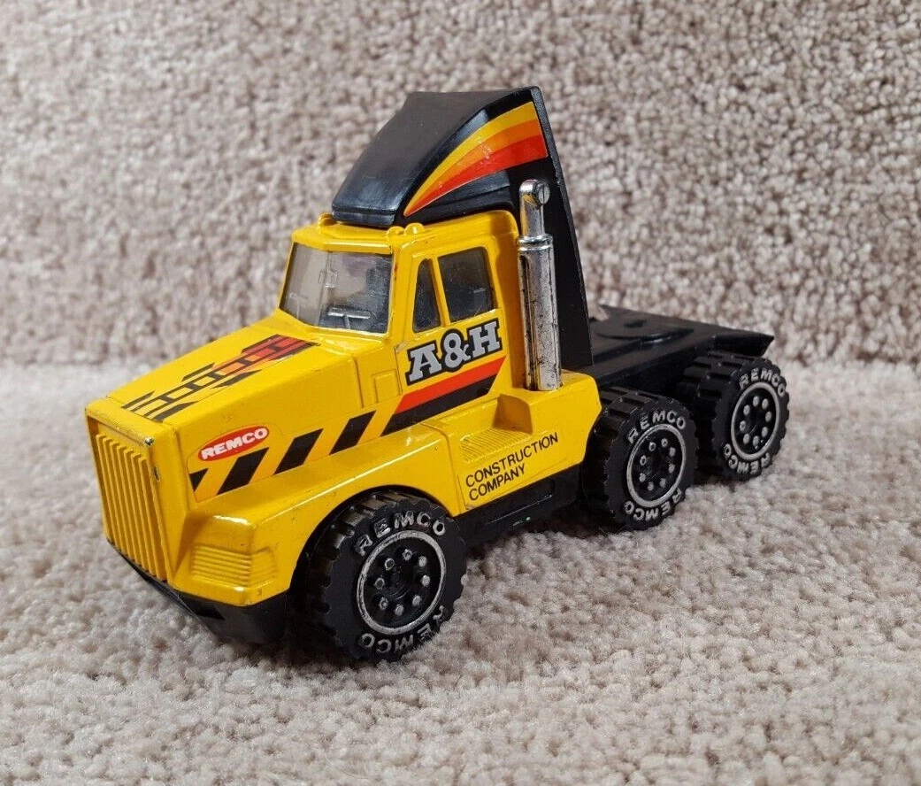 1989 Remco Toys Diecast A&H Construction Company Semi Cab Truck Hauler