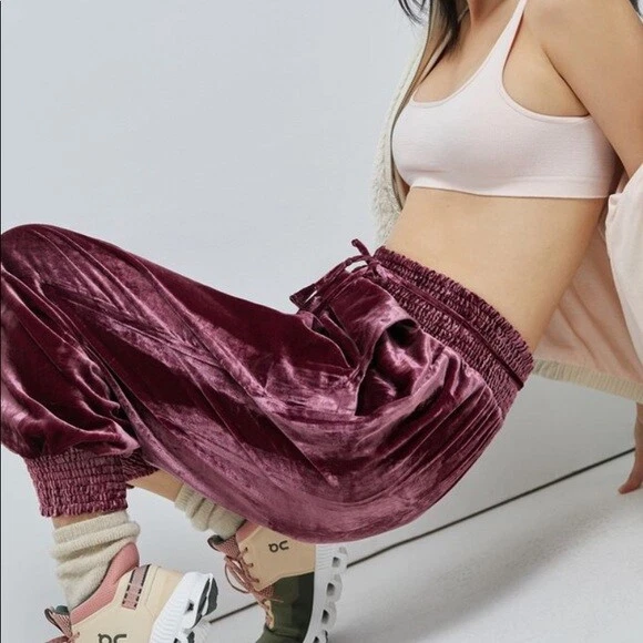 Gloria velvet joggers sale
