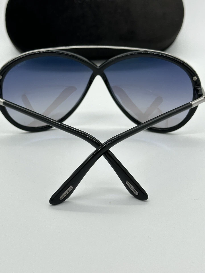 Gafas de sol Tom Ford "Tamara" TF 454 01C negras lentes degradadas azules/grises 64-5-130 Foto 3 de 4