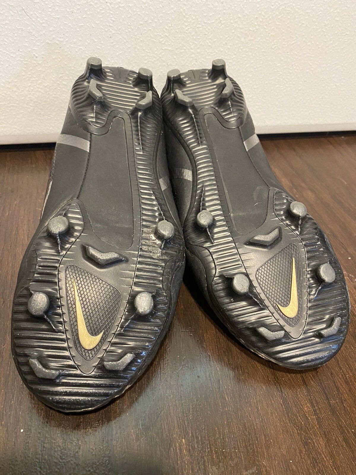 Kids Black Nike Phantom Soccer Cleats Size 6Y DC0812007. B eBay