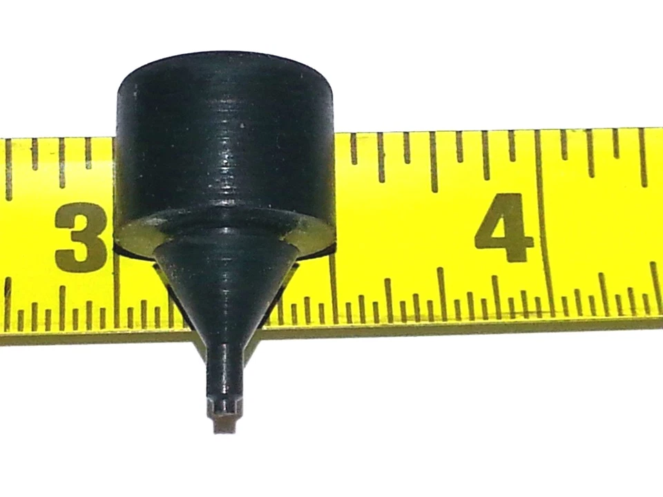 42-90 GM Placa de matrícula Lleno de combustible Puerta Guantera Bandeja de cenizas Parachoques de goma 2 piezas C  Foto 3 de 4