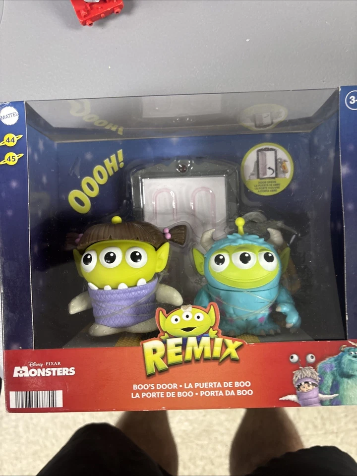 Disney Pixar Alien Remix Monster's Inc Boo's Door Sulley #44 Boo #45 NUEVO. Foto 2 de 4