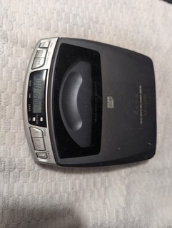 Aiwa Portable CD Compact Disc Player XP 560 EASS Works New Batteries