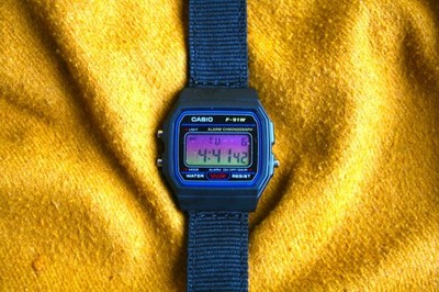 Casio f-91w / Miami Vice background modification  - black nylon strap
