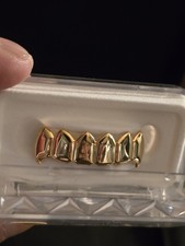 14K Pozłacane otwarte zęby twarz usta grill górna forma