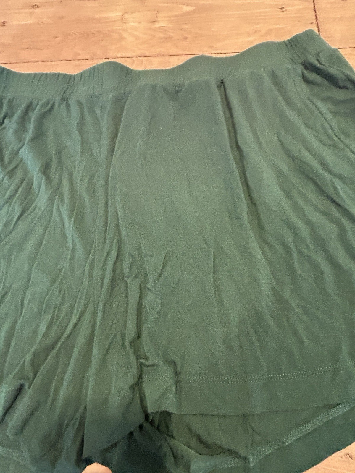 Amazon Essentials Shorts, forest green, woman’s X… - image 3