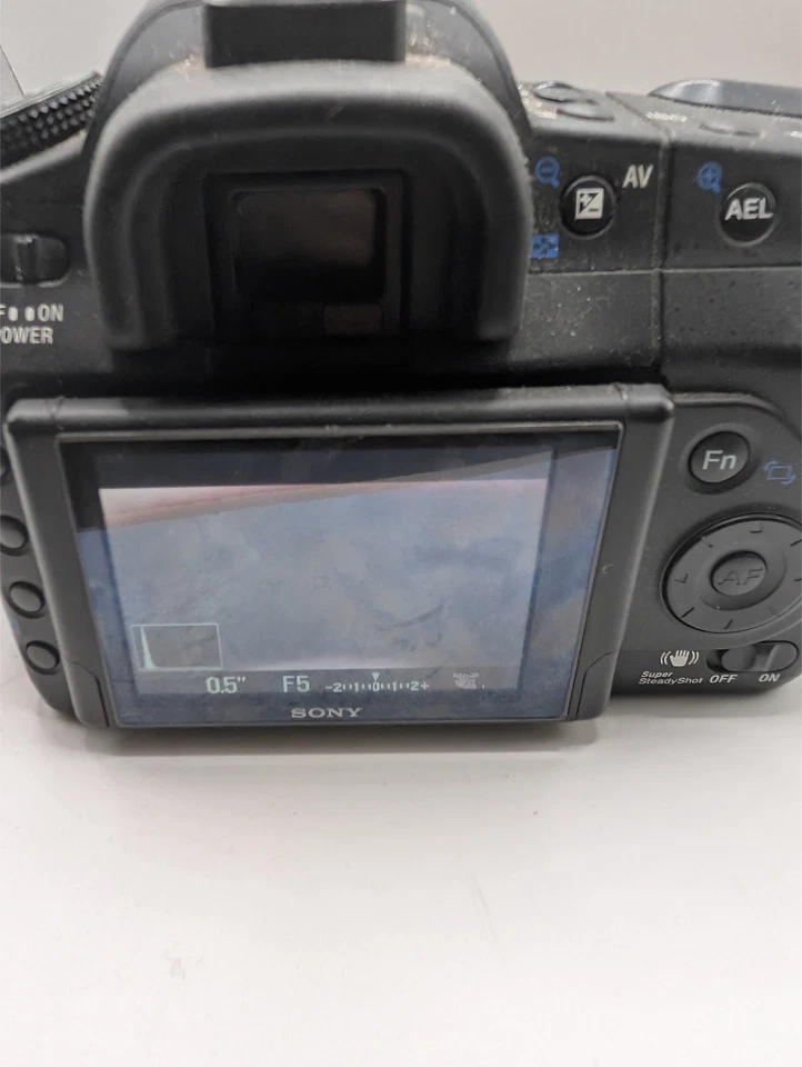 Sony Alpha 300, photo 2 of 5
