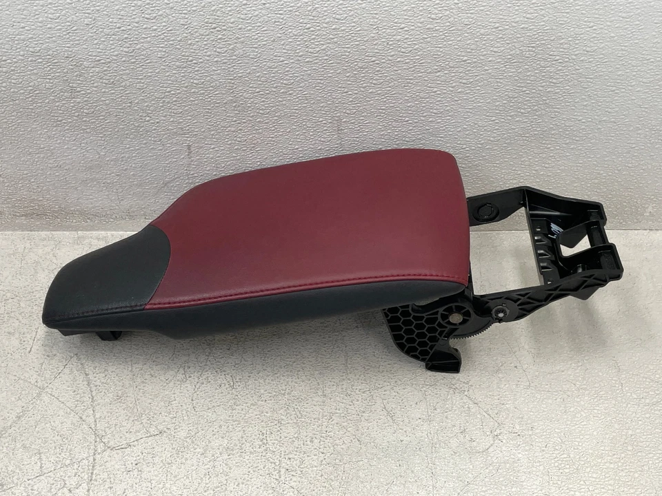 15 16 17 18 Lexus RC350 consola central reposabrazos almacenamiento cubierta tapa roja 1609 OEM Foto 3 de 4