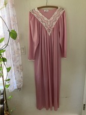Vintage Vanity Fair Nightgown Mauve Medium Floor length Long Sleeved