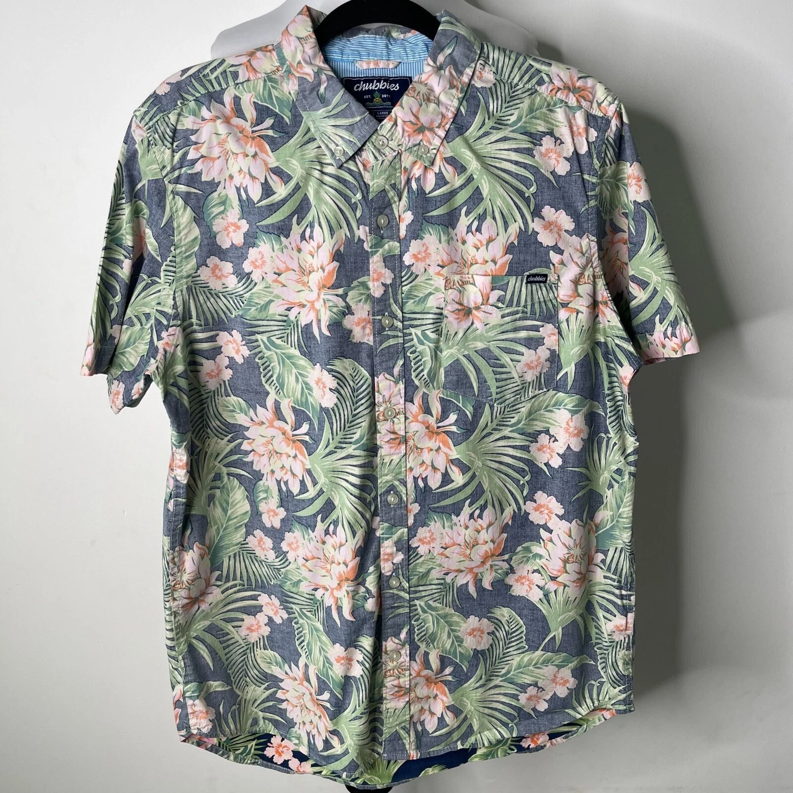 Chubbies Men's Blue Green The Resort Wear Floral Button Down Faded Shirt Large