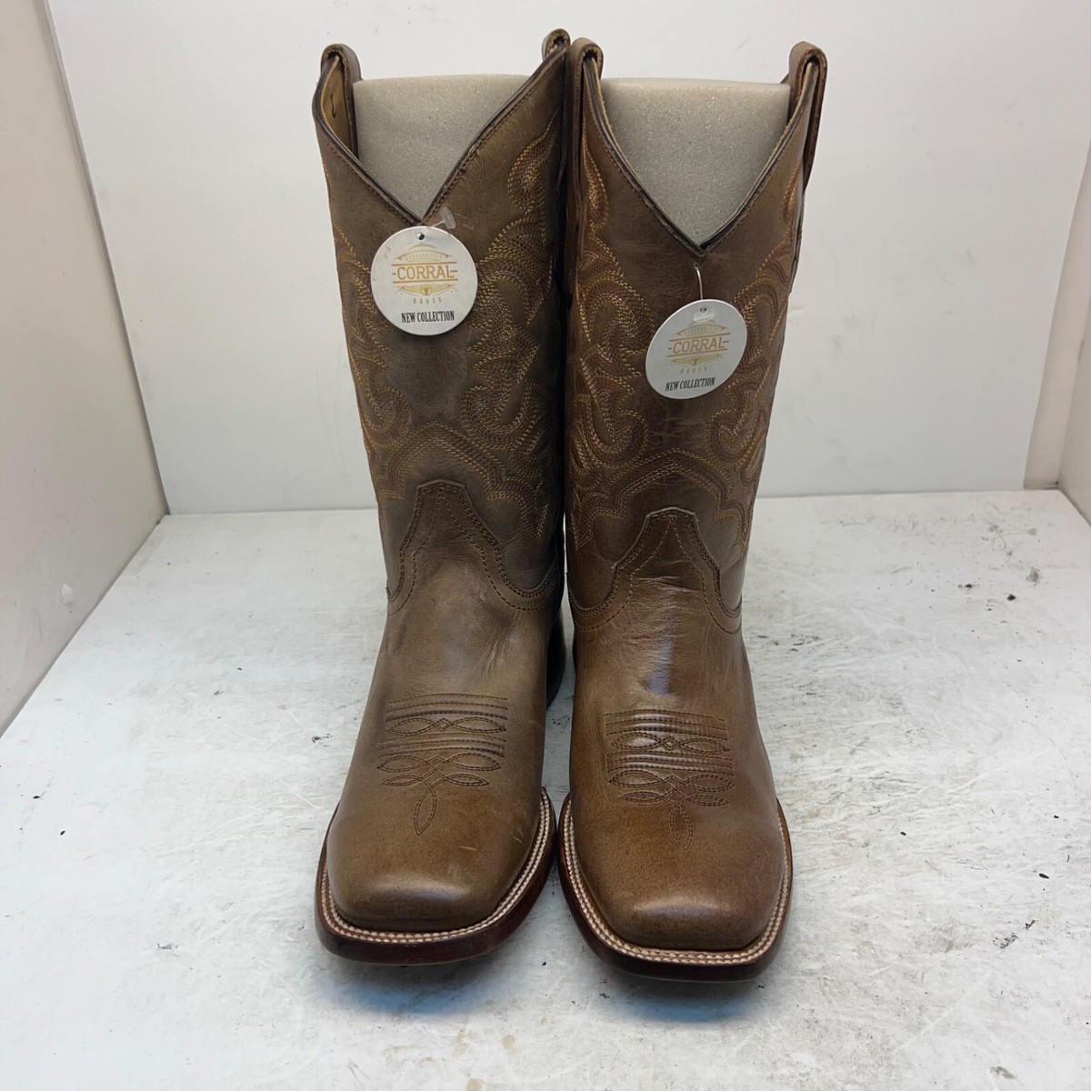 NEW CORRAL men\'s western embroidery boots - wide in tan leather CORRAL MEN main image 2