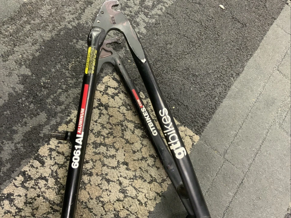 Cuadro de rueda GT Stomper 24” Foto 3 de 4