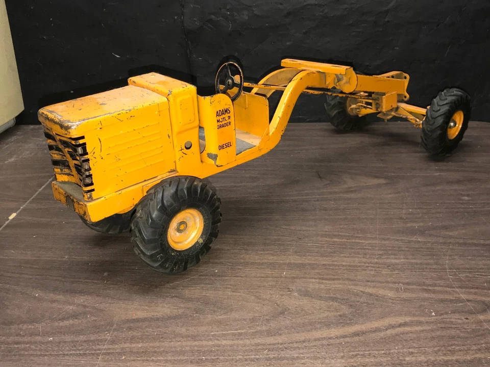Pressed Steel Doepke Model Toys Adams Diesel Motor Road Grader - Image 4 of 4