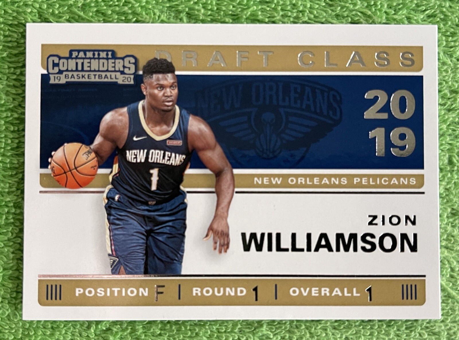 2019-20 Zion Williamson RC Panini Contenders Draft Class No.1 New Orleans & GIFT
