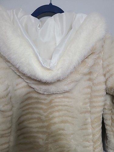 Rothschild Size 7 Size 8 Coat Girls Kids Princess Faux Fur Hooded Soft Lining - Picture 14 of 17