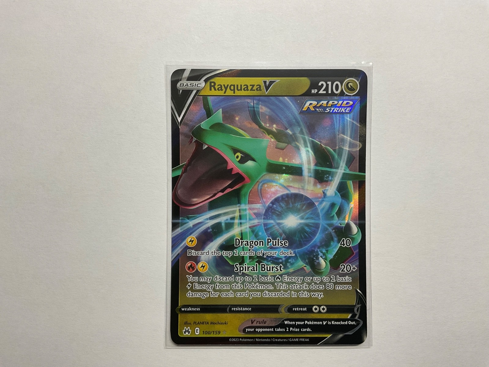 Rayquaza V - 100/159 - Ultra Rare - Rapid Strike Near Mint Pokemon Card