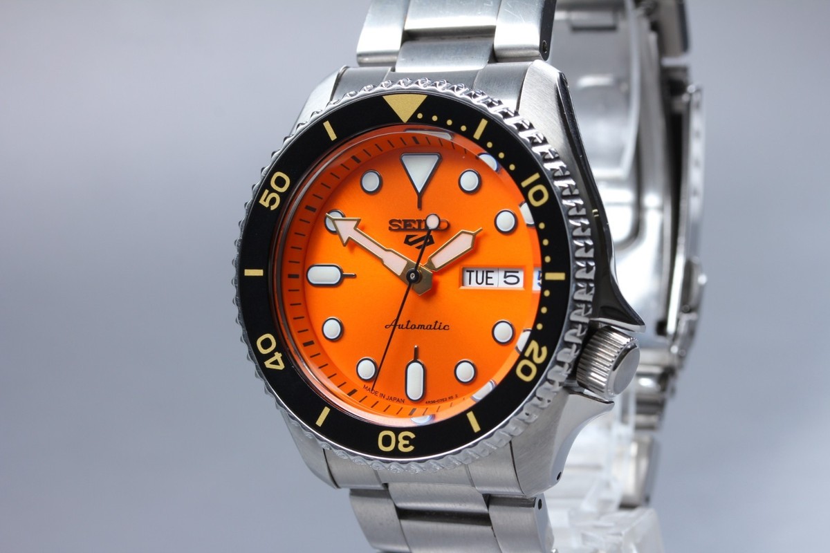 N MINT w/ BOX ] SEIKO 5 Sports 4R36-07G0 42mm Orange Day/Date AT
