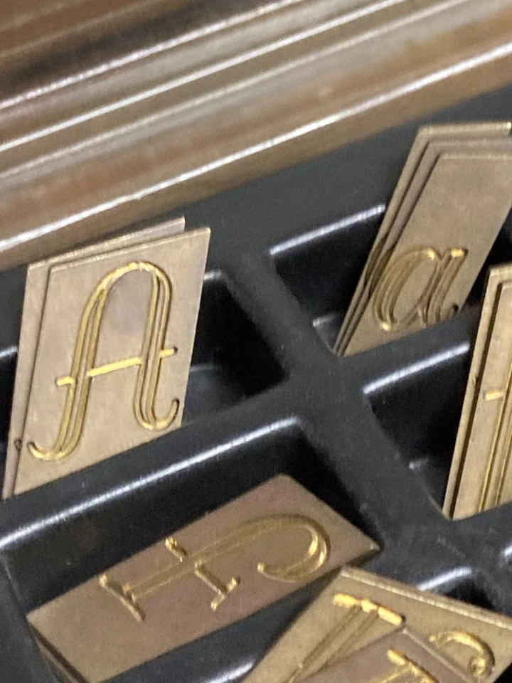 NEW HERMES BRASS ENGRAVING FONTS - Image 4 of 4