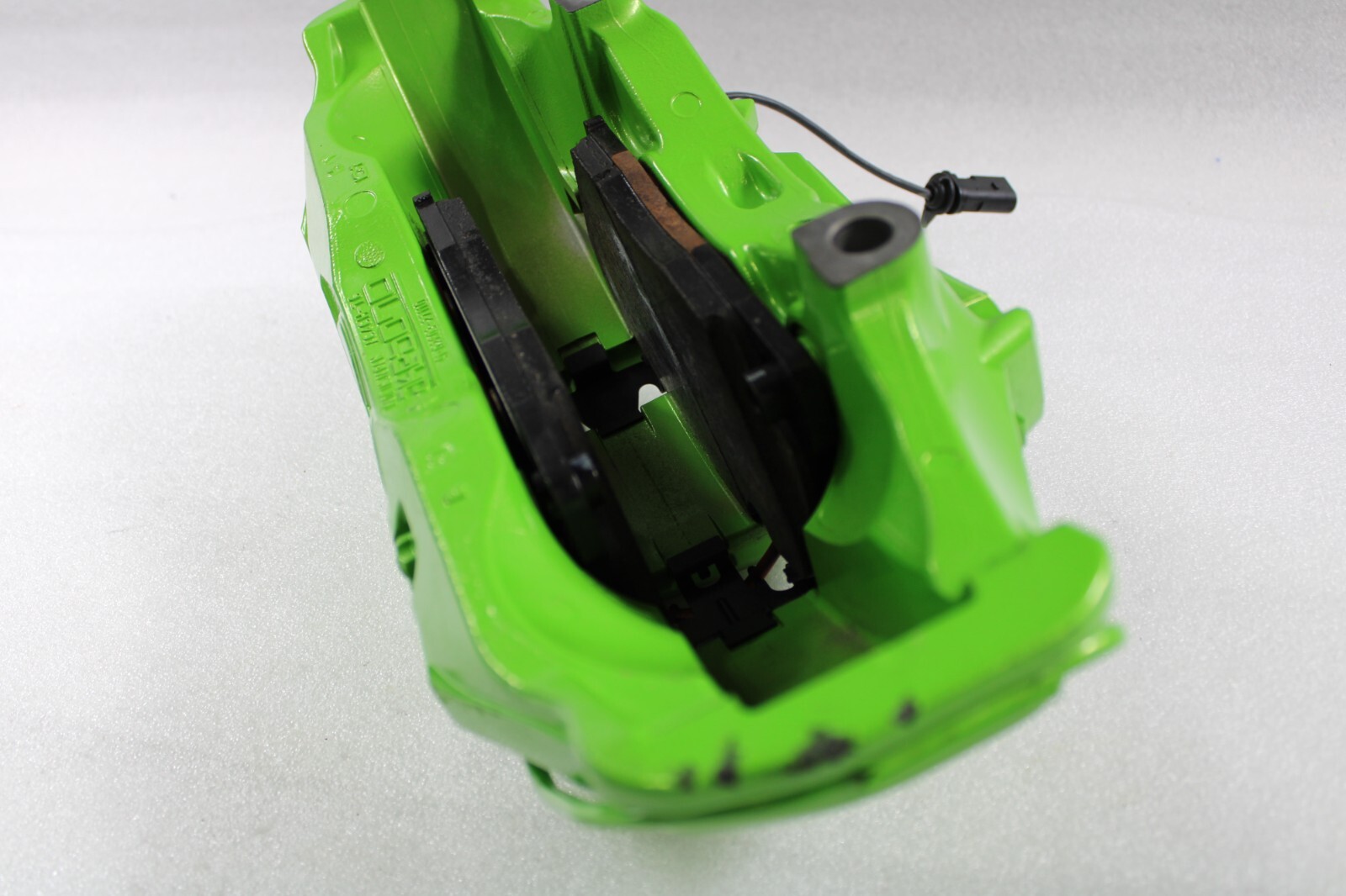 Lamborghini Urus, RH, Right, Front Caliper, Green, Used, P/N 4M0615105KH