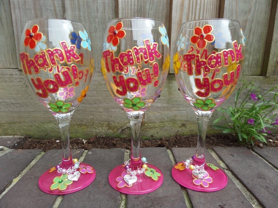 HAND PAINTED WINE GLASSES queen bee wine o'clock birthday thankyou