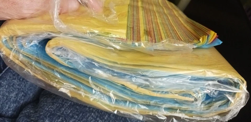 color ebay wrapping tissue paper 60 sheets 20 x 30" blue, red, yellow, green. - Image 2 of 4