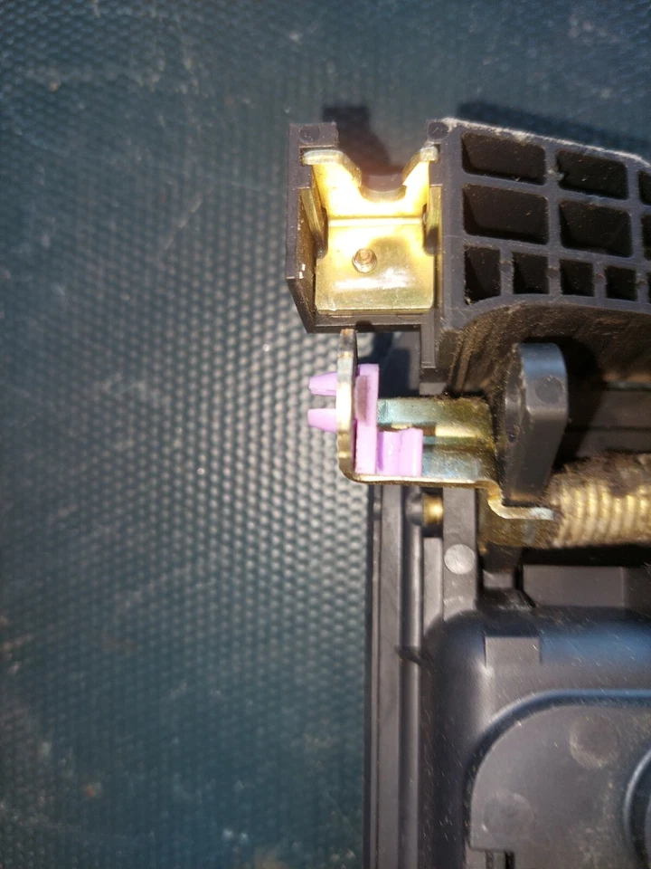 Manija de puerta interior trasera derecha pasajero Honda Element 2003-2008 negra OEM  Foto 4 de 4