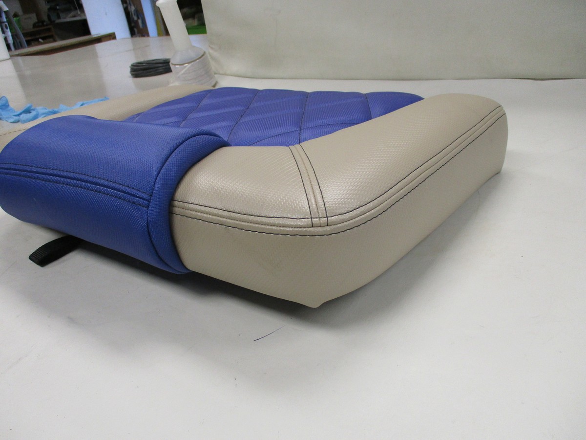 BLUE AND TAN JUMP SEAT CUSHION BOTTOM 22