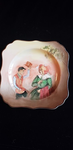 Royal Doulton Dickensware D5833 Sam Weller Mrs Bardell