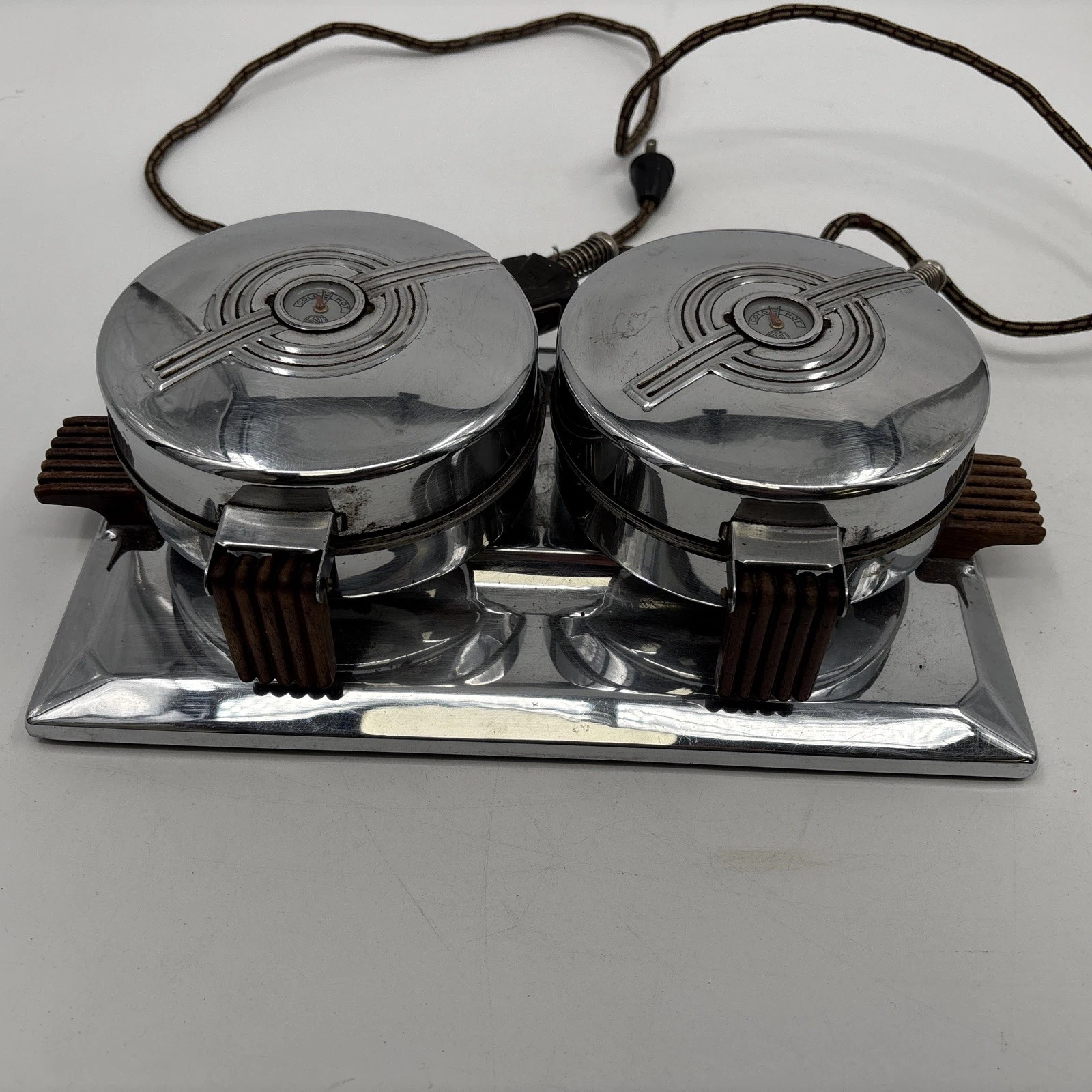 Vintage Dominion 590 Chrome Double WAFFLE Maker Wooden Handles USA Made
