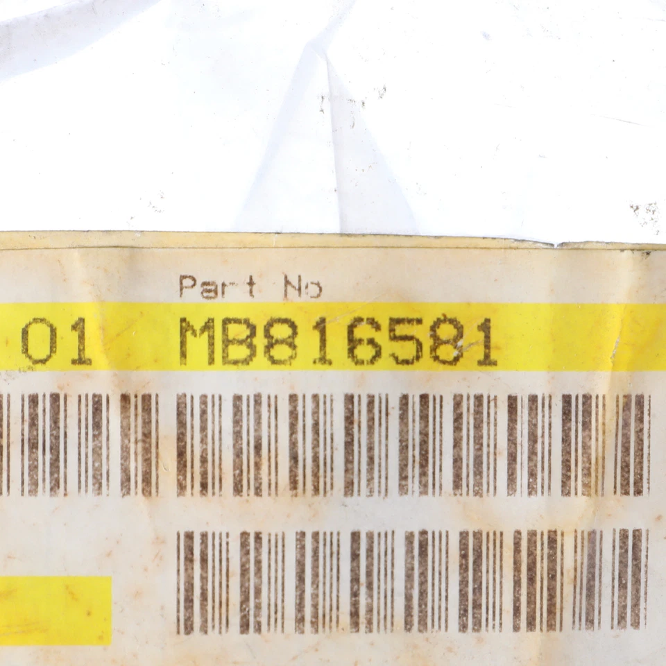 Tapa original Mitsubishi MB816581 Foto 3 de 3