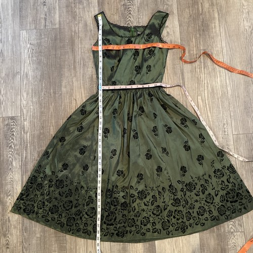 Twilight Series New Moon Bella Swans Green Birthday Dress By Neca - Picture 6 of 10