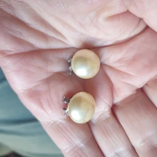 Vtg 80s Clip On  Earrings Cream Faux Pearl  Silver Tone Metal
