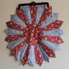 Vintage 28" wide Floral Quilted Decor Handmade Red Blue Sunburst Table Topper