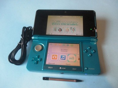 Nintendo 3DS Aqua Blue System w/Charger