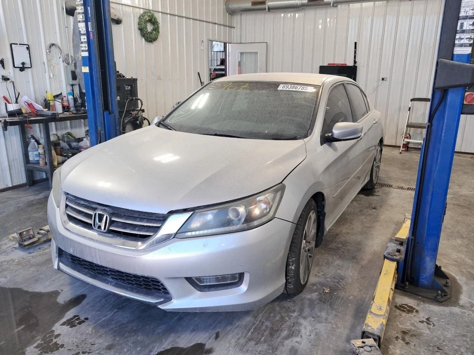 2013 Honda Accord Left Front Door Trim Panel OEM Black Used 442200 Foto 2 de 4