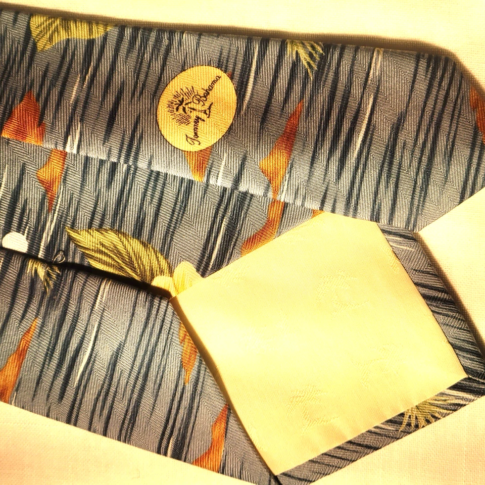 Corbata Tommy Bahama 100 % seda azul palmeras y flores estampado isla hawaiana Foto 4 de 4