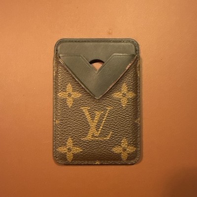 Authentic Louis Vuitton Porte-Cartes Magnetic Card Holder